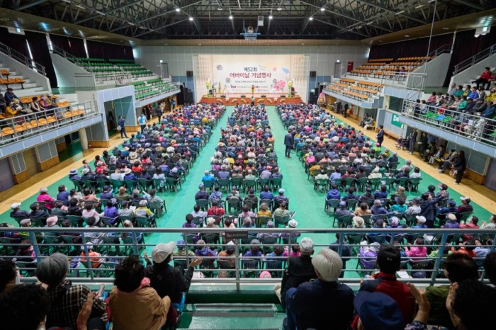 1. 아산시 효도시정, 어르신들의 행복한 ‘금빛 노년’을 위해 (4).jpg